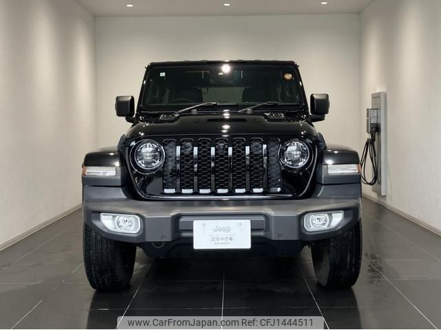 jeep wrangler 2024 quick_quick_JL20L_1C4HJXLN3PW593568 image 2