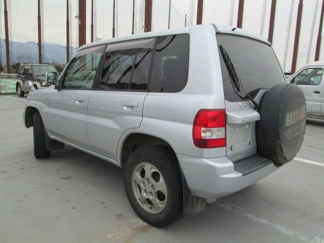 mitsubishi pajero-io 2004 17057C image 2