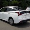 toyota prius 2019 -TOYOTA--Prius DAA-ZVW55--ZVW55-6005703---TOYOTA--Prius DAA-ZVW55--ZVW55-6005703- image 2