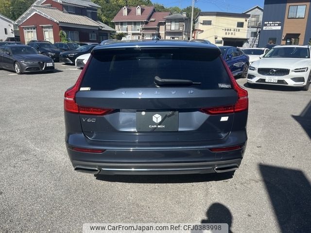 volvo v60 2022 CFJ0383998 image 2