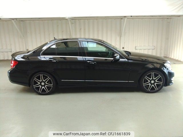 mercedes-benz c-class 2012 CFJ1661839 image 2
