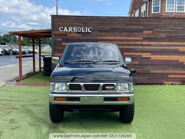 nissan datsun-pickup 1995 GOO_JP_700040317230250507001 image 2