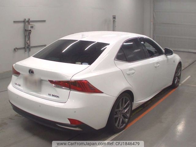 lexus is 2016 CFJ1846479 image 2