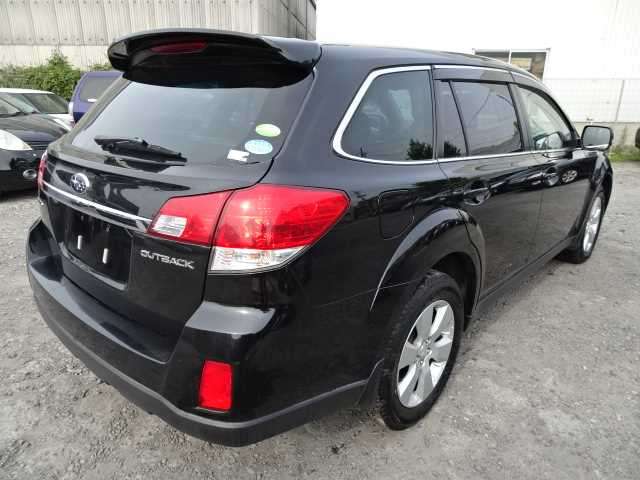 subaru outback 2010 170602105106 image 2