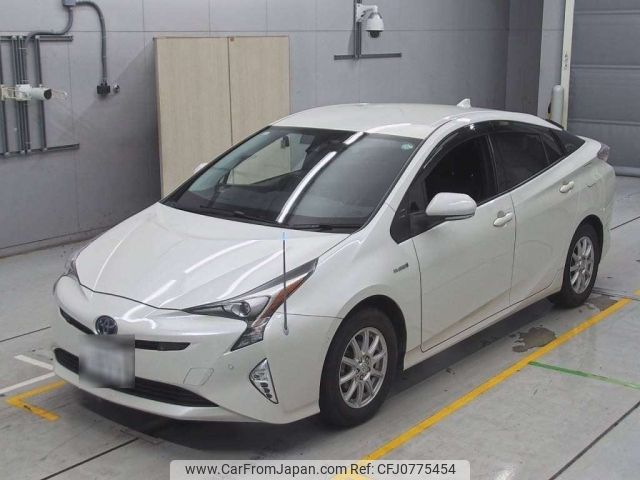 toyota prius 2017 -TOYOTA 【京都 302み3572】--Prius ZVW55-8046000---TOYOTA 【京都 302み3572】--Prius ZVW55-8046000- image 1