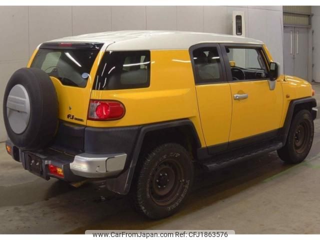 toyota fj-cruiser 2016 CFJ1863576 image 2