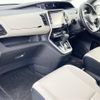 nissan serena 2016 CFJ1138620 image 11