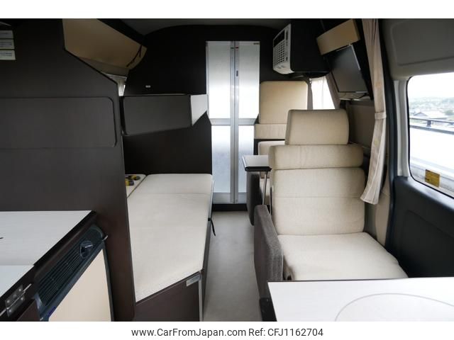 toyota hiace-van 2013 GOO_JP_700070921030250428001 image 2