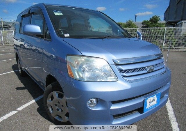 toyota noah 2006 REALMOTOR_Y2024060108A-12 image 2