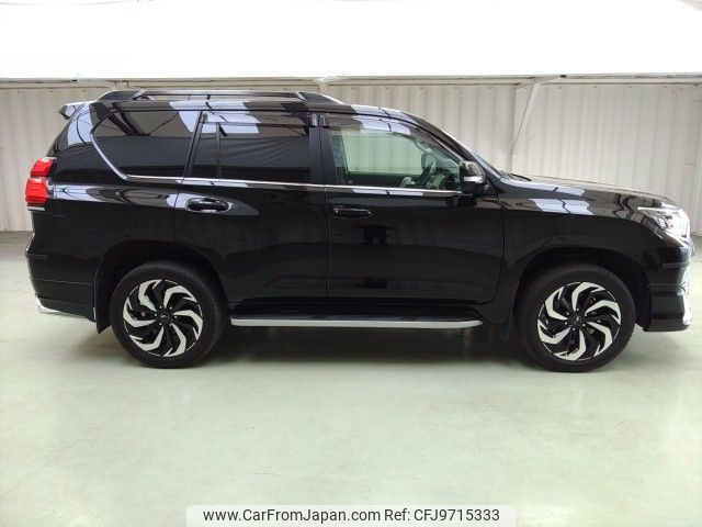 toyota land-cruiser-prado 2021 ENHANCEAUTO_1_ea282175 image 2