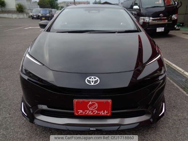 toyota prius 2024 CFJ1718860 image 2