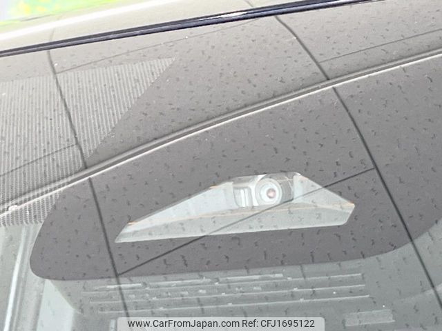 toyota voxy 2023 CFJ1695122 image 2