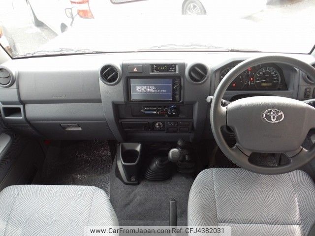 toyota land-cruiser 2015 CFJ4382031 image 2