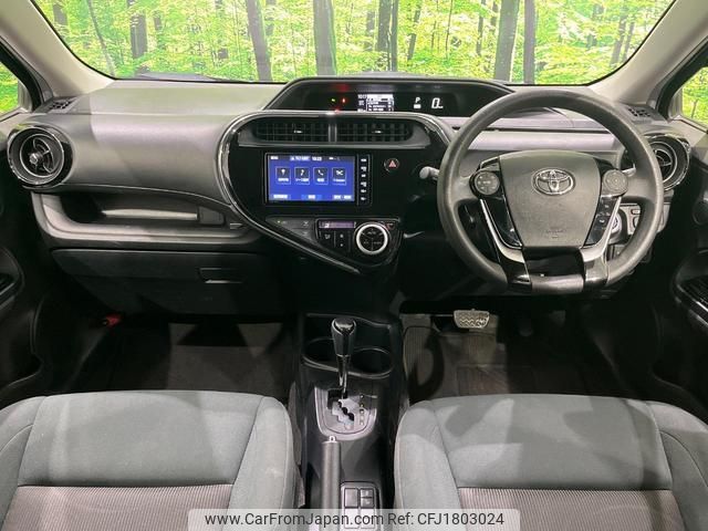 toyota aqua 2018 CFJ1803024 image 2