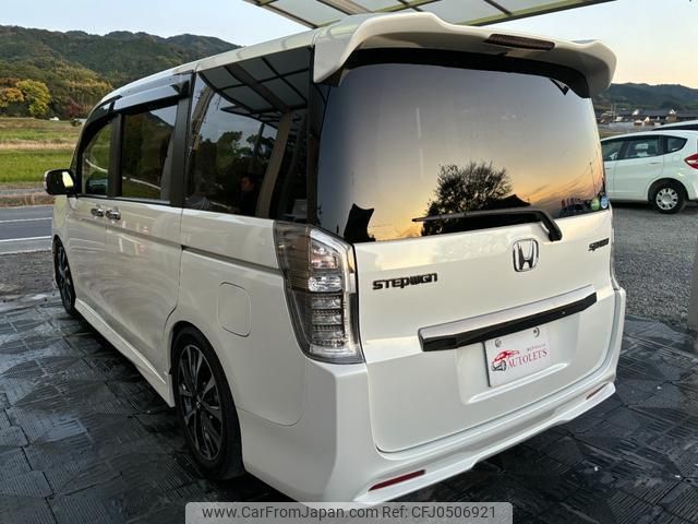 honda stepwagon-spada 2014 quick_quick_DBA-RK5_RK5-1368260 image 2