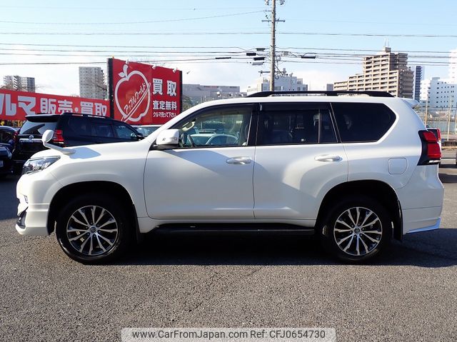 toyota land-cruiser-prado 2020 25520804 image 2