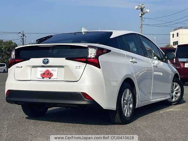 toyota prius 2021 504928-925396 image 2