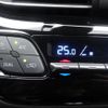 toyota c-hr 2017 quick_quick_DAA-ZYX10_ZYX10-2036955 image 17