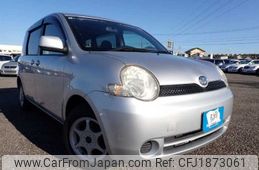 toyota sienta 2004 CFJ1873061