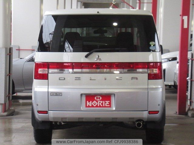 mitsubishi delica-d5 2009 -MITSUBISHI--Delica D5 CV5W--0303913---MITSUBISHI--Delica D5 CV5W--0303913- image 2