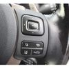 lexus is 2019 CFJ1652319 image 4