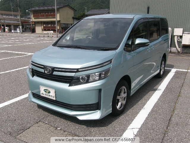 toyota voxy 2015 CFJ1656607 image 1