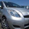 toyota vitz 2009 CFJ1633819 image 1