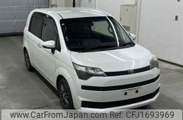 toyota spade 2012 CFJ1693969