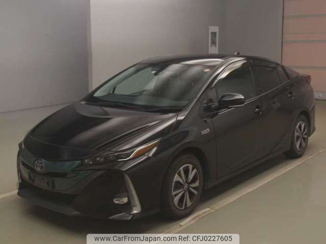 toyota prius-phv 2017 -TOYOTA--Prius PHV DLA-ZVW52--ZVW52-3045410---TOYOTA--Prius PHV DLA-ZVW52--ZVW52-3045410- image 1