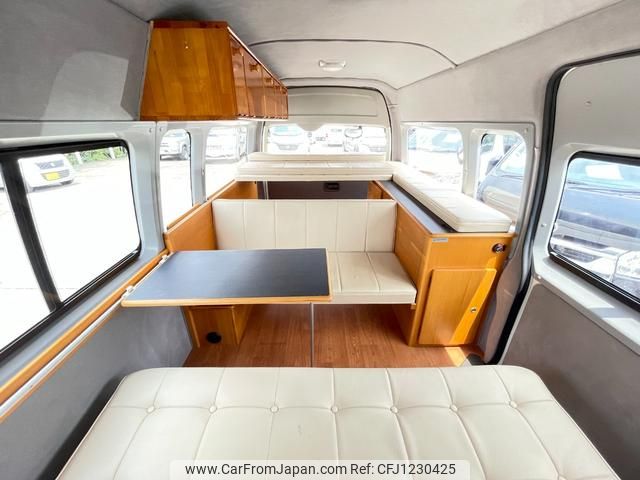 toyota hiace-van 2010 GOO_JP_700040407230250531002 image 2