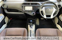 toyota aqua 2012 504928-924329