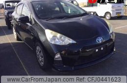 toyota aqua 2013 -TOYOTA--AQUA NHP10-6142853---TOYOTA--AQUA NHP10-6142853-