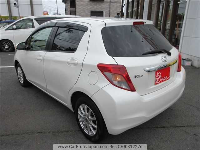 toyota vitz 2011 TE2146 image 2