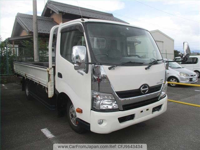 hino dutro 2017 -HINO--Hino Dutoro XZU775M-0002247---HINO--Hino Dutoro XZU775M-0002247- image 1