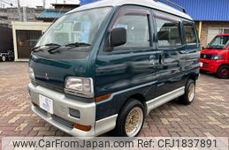 mitsubishi minicab-bravo 1997 CFJ1837891