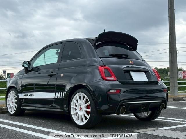abarth 695 2022 quick_quick_7BA-31214T_ZFABF13H2NJG54377 image 2