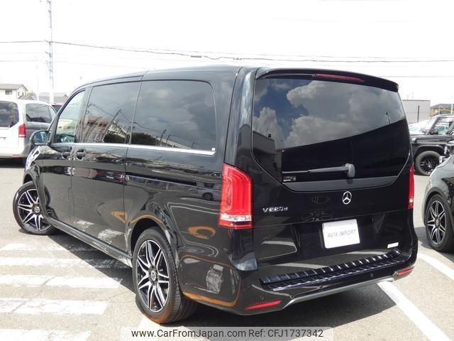 mercedes-benz v-class 2019 CFJ1737342 image 2