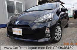 toyota aqua 2014 CARSENSOR_JP_AU6145087184