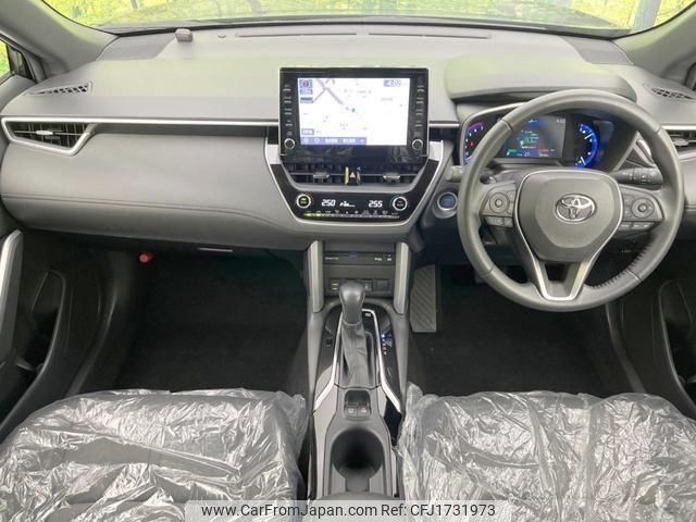 toyota corolla-cross 2022 CFJ1731973 image 2