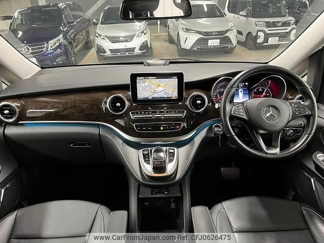 mercedes-benz v-class 2018 quick_quick_LDA-447811_WDF44781323418909 image 2