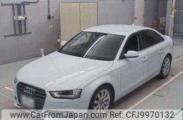 audi a4 2012 -AUDI 【福岡 331ﾕ1735】--Audi A4 DBA-8KCDN--WAUZZZ8K9DA125700---AUDI 【福岡 331ﾕ1735】--Audi A4 DBA-8KCDN--WAUZZZ8K9DA125700-