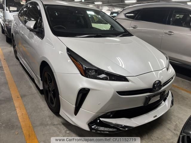 toyota prius 2022 quick_quick_6AA-ZVW51_ZVW51-6238757 image 2