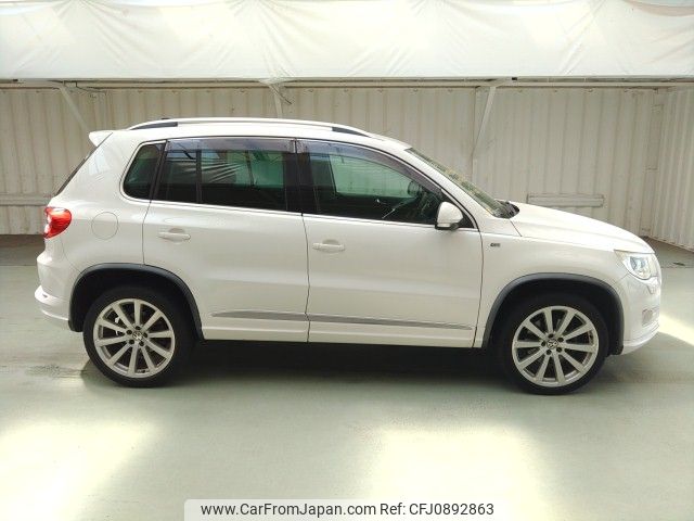 volkswagen tiguan 2010 ENHANCEAUTO_1_ea296457 image 2