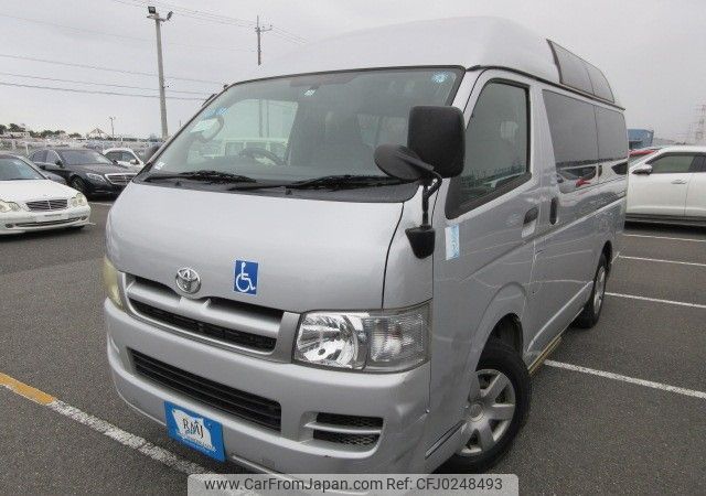 toyota hiace-van 2004 REALMOTOR_Y2024090201F-12 image 1