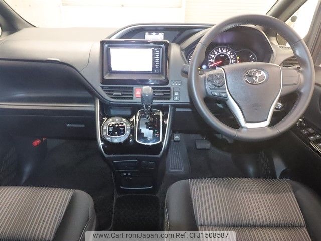 toyota voxy 2018 CFJ1508587 image 2