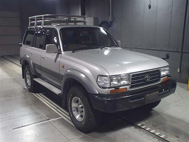 car_77c941e0-649f-42db-81a7-