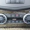 mercedes-benz c-class 2010 646828-Y2025050281F-12 image 17
