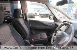 nissan serena 2015 TE5390