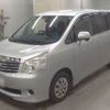 toyota noah 2011 CFJ1567441 image 1