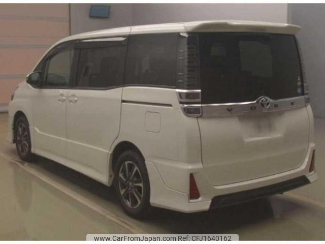 toyota voxy 2018 CFJ1640162 image 2